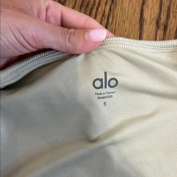 ALO Yoga Women's Beige Ribbed Bodysuit - Picture 2 of 3